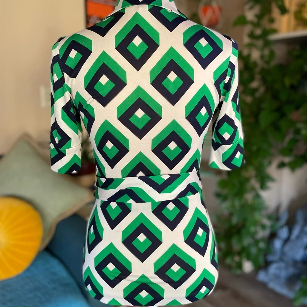 DVF Vintage wrap top - Picture 4 of 7
